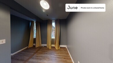 Private bedroom in 3 bed/1 bath Home in Boston, MA - Building Photo - Building Photo