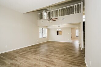 971 Andover Dr in Greenwood, IN - Building Photo - Building Photo