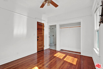 1340 W 30th St in Los Angeles, CA - Building Photo - Building Photo