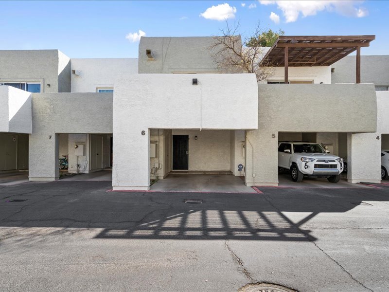 122 S Hardy Dr, Unit 6 in Tempe, AZ - Building Photo