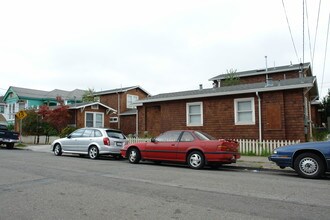 669 46th St in Oakland, CA - Building Photo - Building Photo