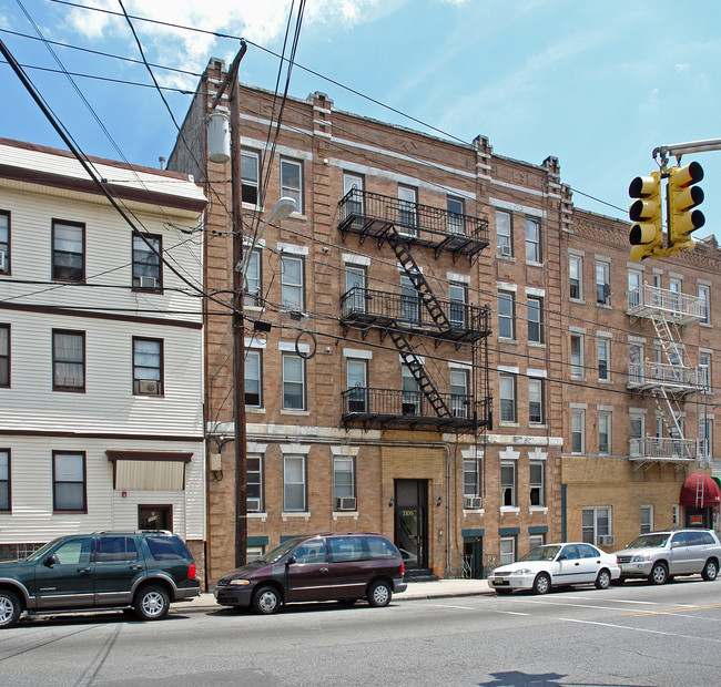 1106 - OM-1106 New York Avenue LLC