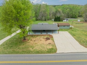 1410 Mays Chapel Church Rd in Newton, NC - Building Photo - Building Photo