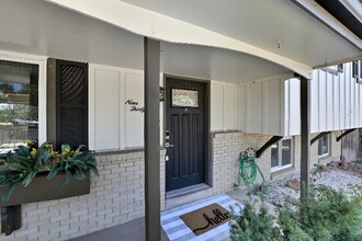 930 Potter Dr in Colorado Springs, CO - Building Photo - Building Photo