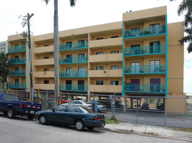 1616 NW 19th Ter Apartments