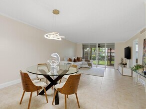 911 Gardenia Dr in Delray Beach, FL - Building Photo - Building Photo