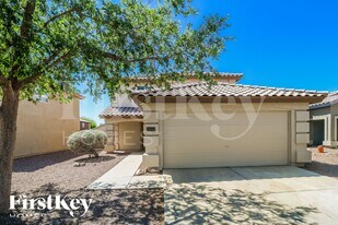 11919 W Scotts Dr in El Mirage, AZ - Building Photo