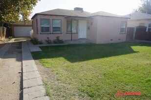 315 Highland Dr in Bakersfield, CA - Building Photo