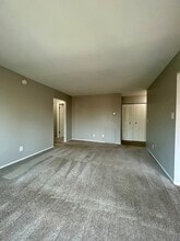 11335 Old Goddard Rd in Allen Park, MI - Building Photo - Building Photo