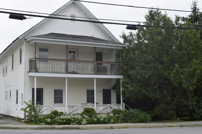 14 School St, Unit 5 in Johnson, VT - Building Photo - Building Photo