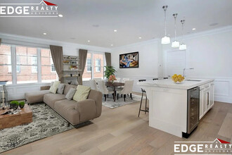 201 E St, Unit 12 in Boston, MA - Foto de edificio - Building Photo