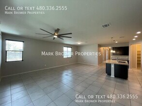 18422 W Ida Ln in Surprise, AZ - Building Photo - Building Photo
