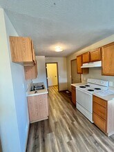 409 Commanche in Clever, MO - Building Photo - Building Photo