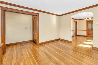 278 Roslindale Ave in Boston, MA - Foto de edificio - Building Photo