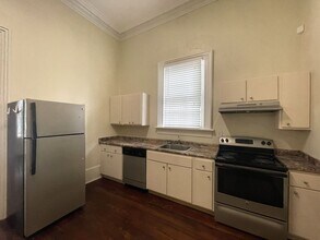 1065 College St in Macon, GA - Building Photo - Building Photo