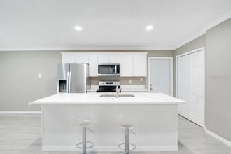 2907 E Washington St in Orlando, FL - Building Photo - Building Photo