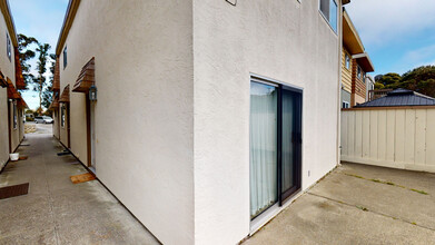 212 C St in South San Francisco, CA - Building Photo - Building Photo