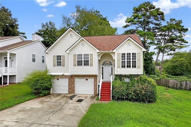 property at 5470 Twin Lakes Dr