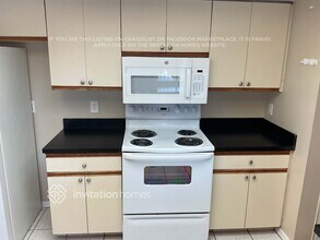 3815 Scovill Ln in Valrico, FL - Foto de edificio - Building Photo