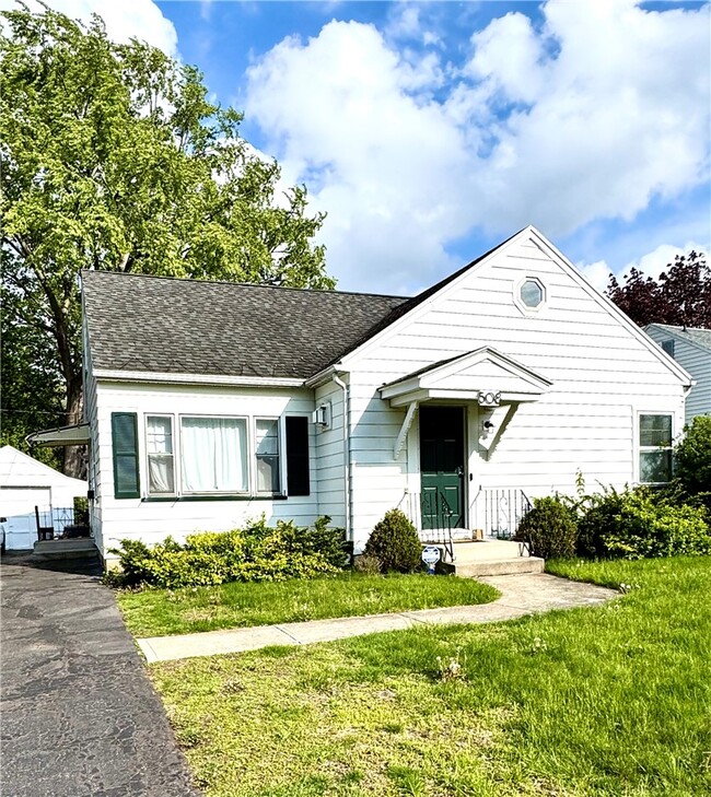 property at 508 Roosevelt Rd