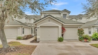 649 Grasslands Village Cir in Lakeland, FL - Building Photo