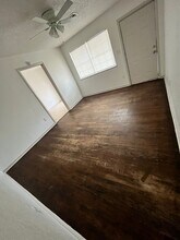5808 NW Kinyon Ave in Lawton, OK - Building Photo - Building Photo