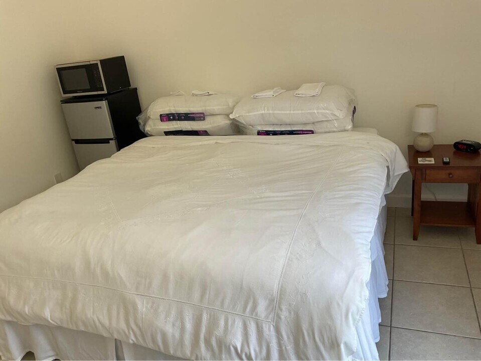 15328 SW 77th Ln in Miami, FL - Building Photo