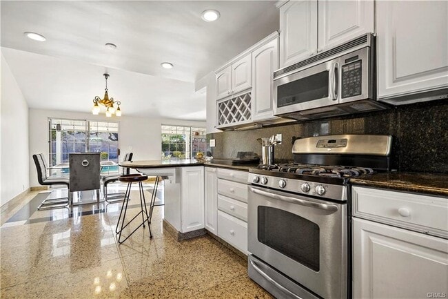 8303 Natalie Ln in Los Angeles, CA - Building Photo - Building Photo