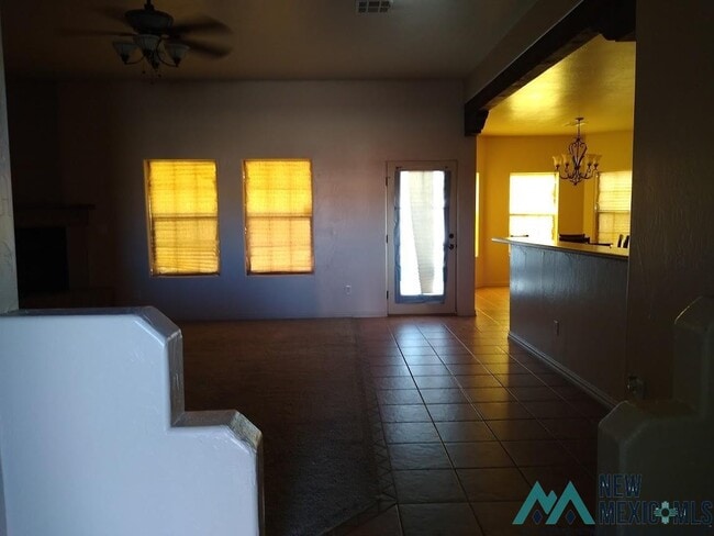2108 S Shelly Dr in Deming, NM - Building Photo - Building Photo