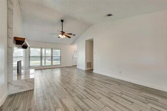 319 Southerland Ave in Mesquite, TX - Building Photo - Building Photo