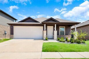 113 Destiny Ct in Terrell, TX - Building Photo