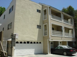 551 W Stocker St in Glendale, CA - Building Photo - Building Photo