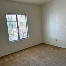 2171 Hussium Hills St in Las Vegas, NV - Building Photo - Building Photo