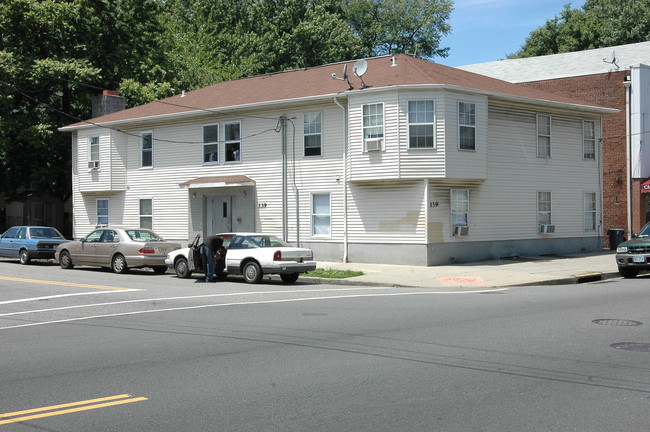 139 Myrtle Ave