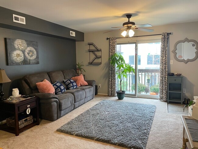 165 Essex Ave, Unit 504