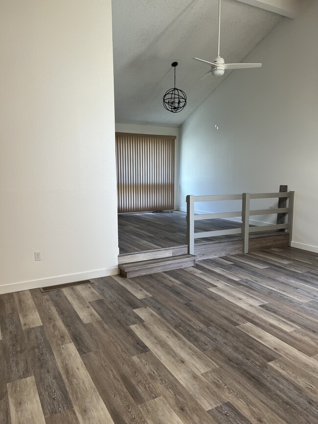 1147 S Marshall St in Lakewood, CO - Building Photo - Building Photo