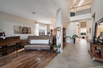 20803 Cliff Park Ln in San Antonio, TX - Building Photo - Building Photo