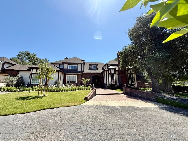 property at 533 Sierra Madre Ave