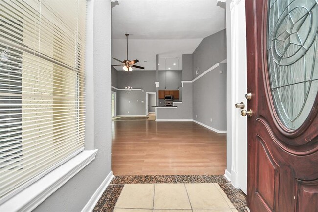 6823 Drewlaine Fields Ln in Katy, TX - Foto de edificio - Building Photo