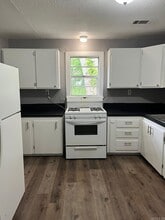 223 W Highland Ave in Malvern, AR - Building Photo - Building Photo