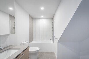 5630 Rue de Marseille in Montréal, QC - Building Photo