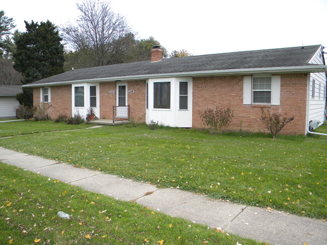 2110 park lane in Holt, MI - Building Photo - Building Photo