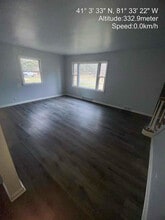 1641 13th St SW in Akron, OH - Foto de edificio - Building Photo