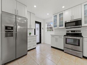 3605 SW 122nd Pl in Miami, FL - Building Photo - Building Photo