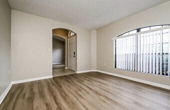 117 Emily Ln in Brandon, FL - Building Photo - Building Photo