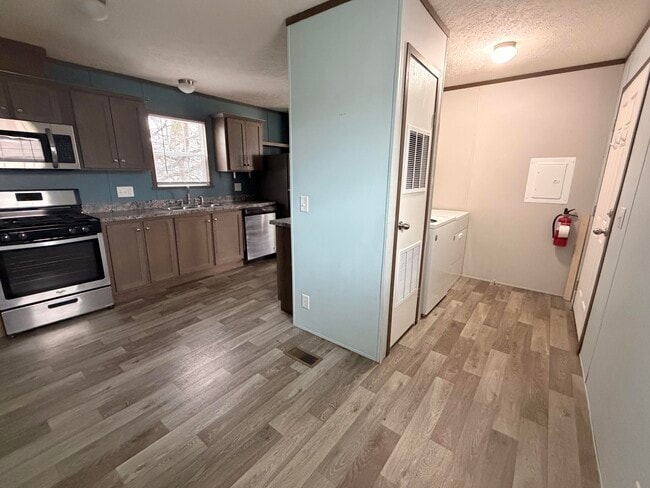 332 Trillum Trail in Oxford, MI - Building Photo - Building Photo