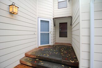 13360 SW Gallop Ct in Beaverton, OR - Building Photo - Building Photo