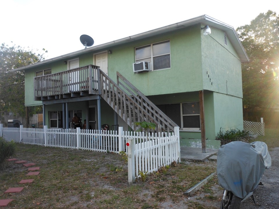 4424 57th Ave N in St. Petersburg, FL - Building Photo