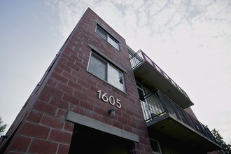 1605 Gordon Ave in Charlottesville, VA - Building Photo - Building Photo