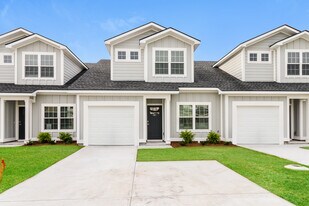 2027 Silo St in Brunswick, GA - Building Photo